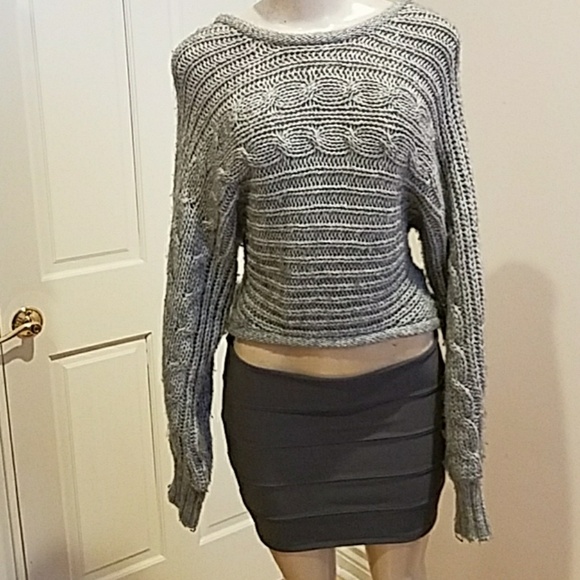 Gray SWEATER  size M - Picture 1 of 6